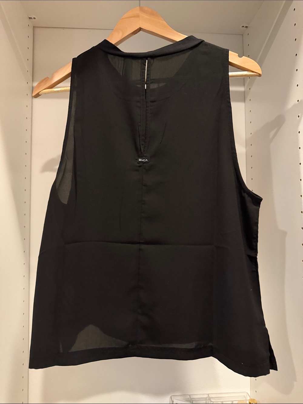 RVCA Black Lightweight Sleeveless Tank Top NWT - Picture 2 of 4